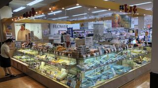 鳥栖でも福岡のお菓子「ひよこ」がありました。