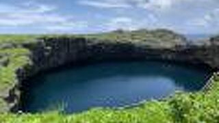 神秘的なブルー