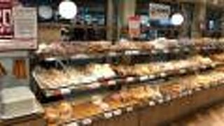 阪急梅田駅のベーカリーカフェ！