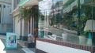 サンドイッチが有名なカフェ