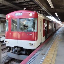 近鉄3200系も地下を走行します