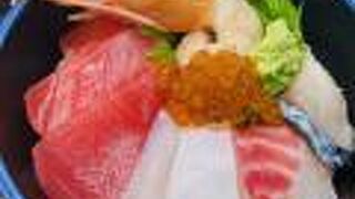 スナックパークで　海鮮丼