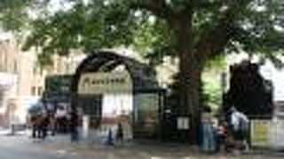 屋外展示してます。