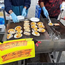 美味しそうなアワビ焼きなど