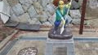 十体ぜんぶに会おうとすればけっこうな距離歩きますね