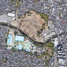 広大な敷地の利用に関しては、諸計画があるようです