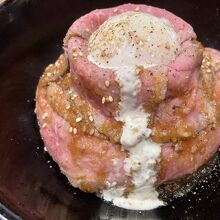 ローストビーフ丼 やまと イオンモール高崎フードコート