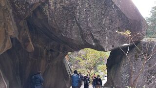 紅葉シーズンは渋滞に注意