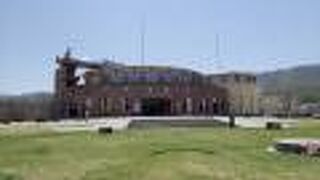 展望台から八ヶ岳と巨大パラボラを