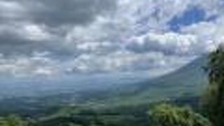 八幡平山頂レストハウスと松川温泉を結ぶドライブウェイ