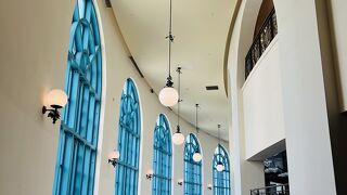 レストランもショッピングも