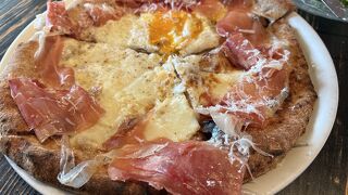 ピザの生地が美味しい！！