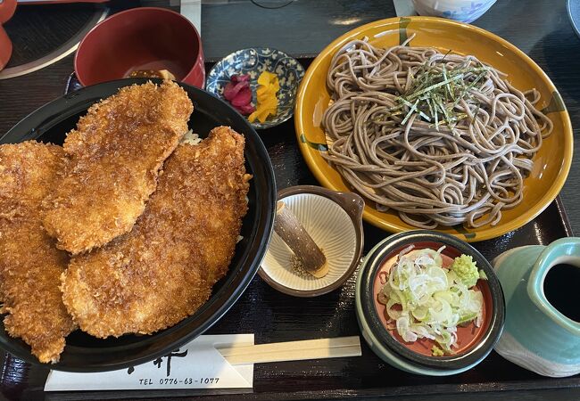 福井名物が食べられるお店