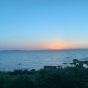 日本海に沈む夕日が素晴らしい