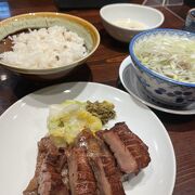 仙台名物の牛タン、肉厚で旨い！