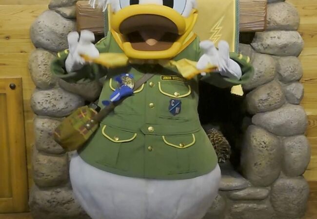 ディズニー ディズニーシー ドナルド ドナルドダック トレイル トレイル ドナルド 足切れちゃう…ごめんね🥲 これは何のポーズ