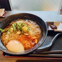 山菜キムチ冷麺550円の大盛り690円