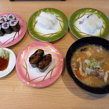 鉄火巻きは値段以上に食べごたえあり