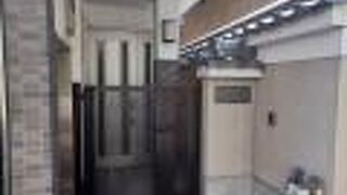 観光寺院では無い