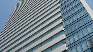 とても独創的で綺麗なビル