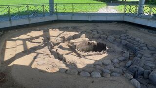 平城京の駐車場の片隅にありました