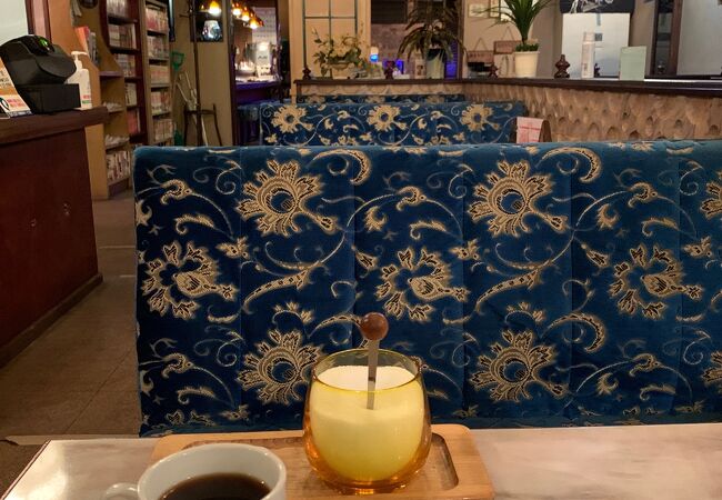 絵にかいたような完全な昭和の喫茶店
