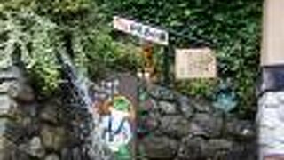 かえるの滝は、ホッとする癒しスポットです。