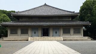 端正で美しい仏殿