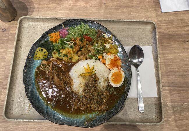 大阪の大人気カレー！