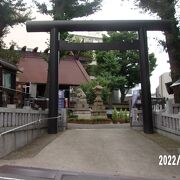 境内に気象神社がまつられています。