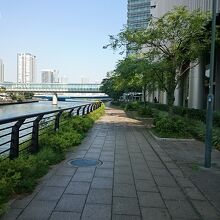 水際線プロムナード
