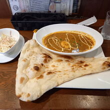 カレーセット880円(ナンご飯お代わりあり)
