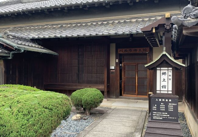 映画のロケ地になった旧平田邸も見どころです。