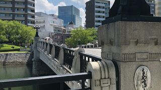 原爆投下の街を歩きながら