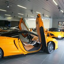 マクラーレンのスポーツカーは、多くの人のあこがれの的でした。