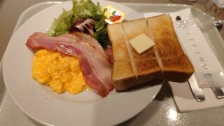 グランスタで朝ごはん