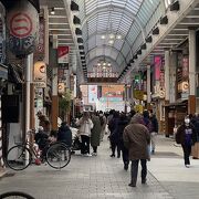 駅近くの雰囲気ある商店街