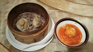 雨天の夜に中華街へ