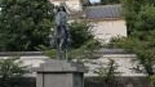 繁華街からすぐ