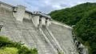 定山渓ダムとさっぽろ湖