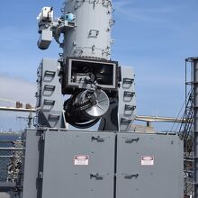 メカニカルな艦首ＣＩＷＳファランクス