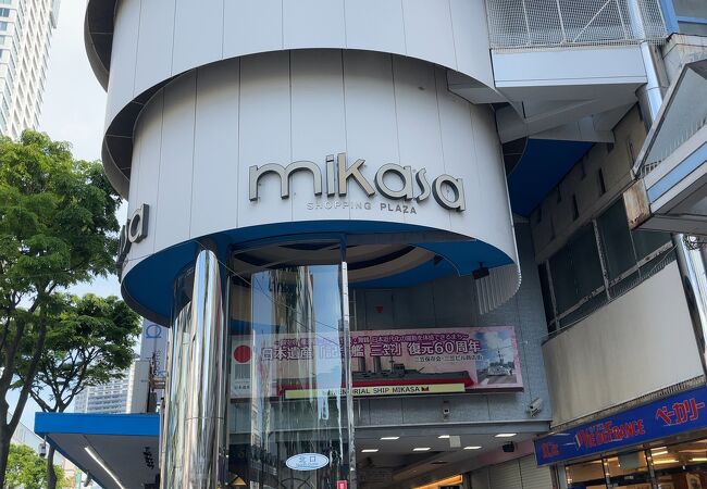 ビルの中にある珍しい商店街