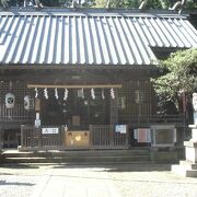 なかなか雰囲気のある神社は、関東三大鳥居のひとつです