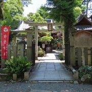 西園寺家にゆかりの神社