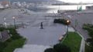 函館駅の近くです。イカ広場の近くには、摩周丸がありました。