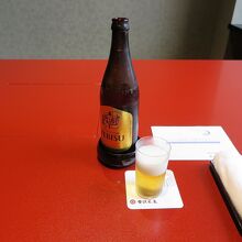 エビスビール(935円)をいただき…