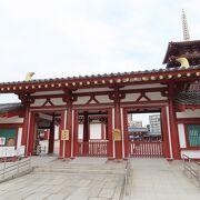 【西重門】中心伽藍への入場門