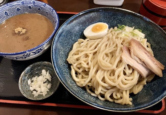 綱場町のラーメン店