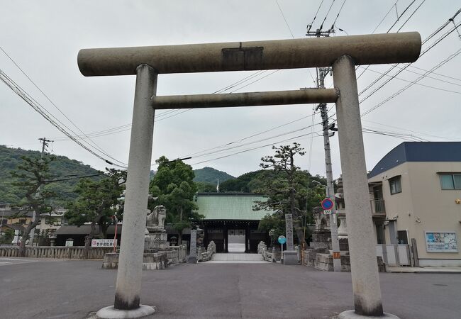 石清尾八幡宮