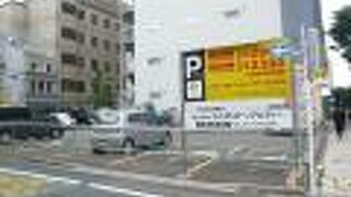 フェラーリ青山アトリエ